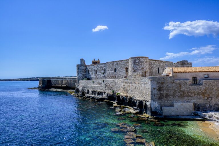 antonio-sessa-Z-ijQEBBSWs-unsplash